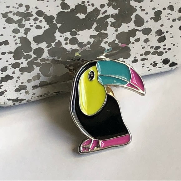 ➰Sweet Toucan Pin/Brooch - Picture 3 of 4